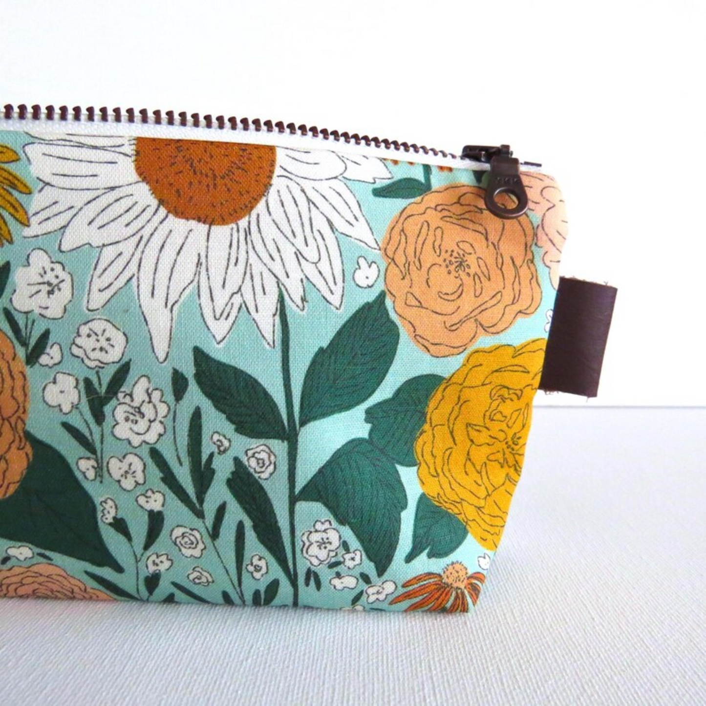 Daisy Pencil Case -Juliet Flora