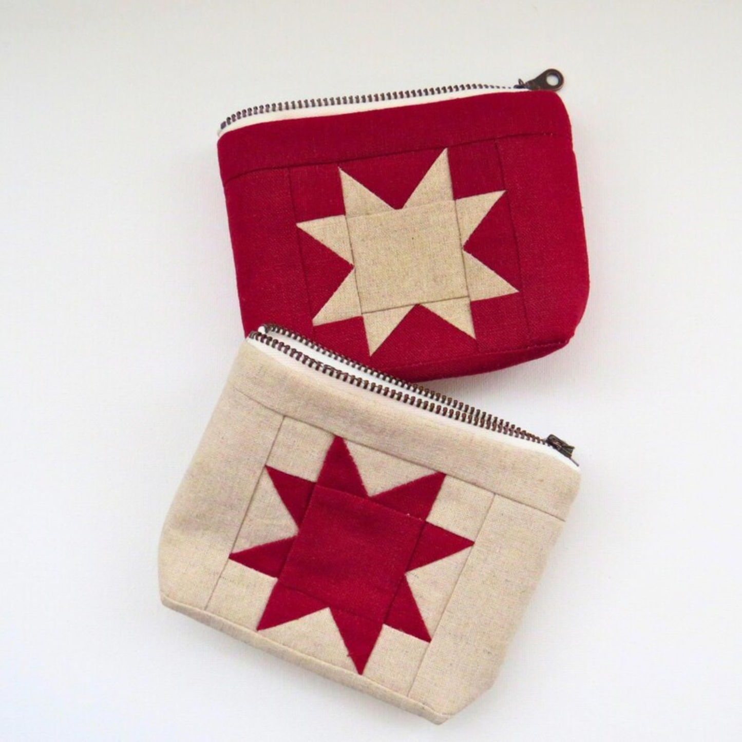 Cream Sawtooth Star Zipper Pouch • Red Star