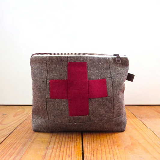 Medium Tobacco First Aid Kit • Red Cross