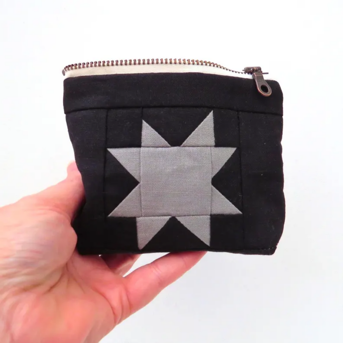 Black Sawtooth Star Zipper Pouch • Gray Star
